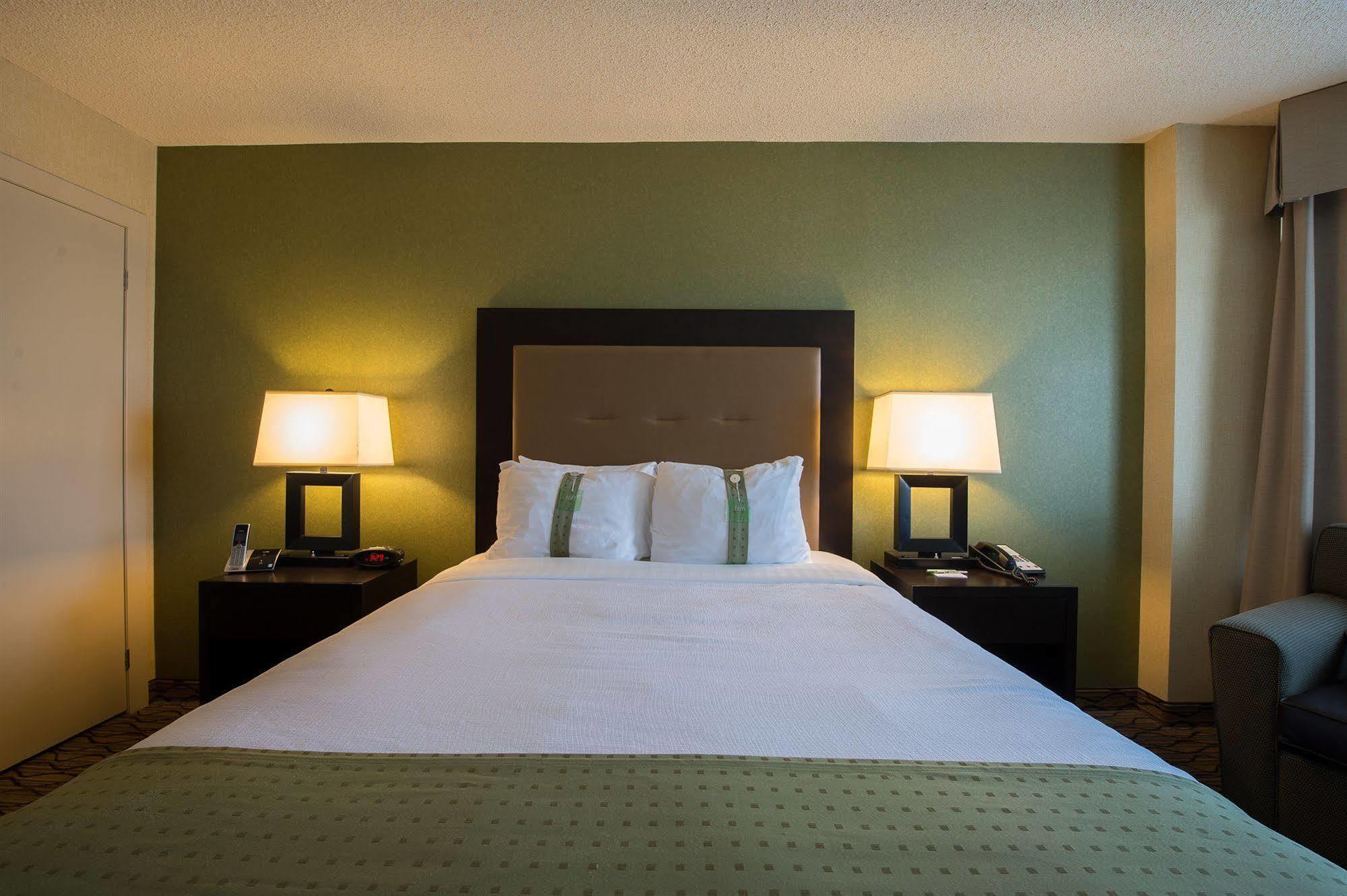 Holiday Inn Sydney - Waterfront By Ihg Buitenkant foto